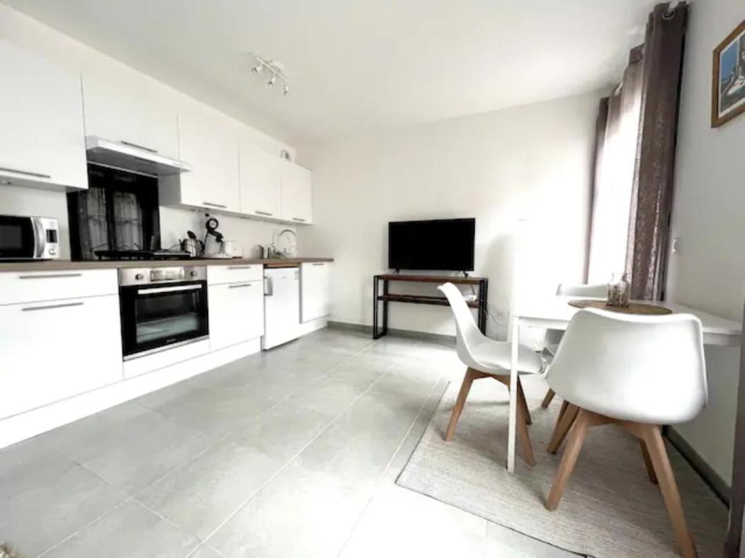 Le Bellifontain - Proche Centre Apartment Avon Bagian luar foto